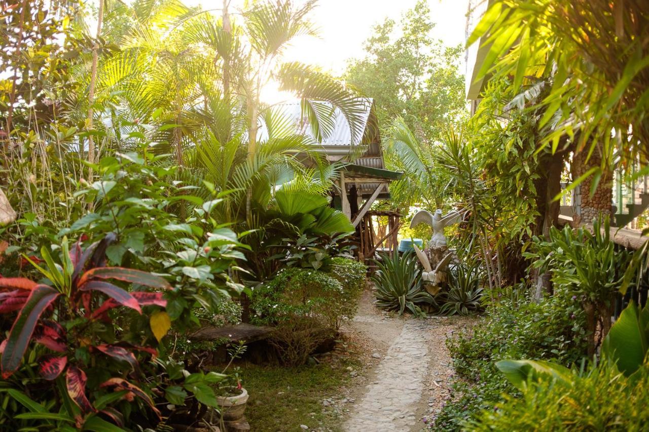 The Three P Beach Resort & Dive Center Agnay Exterior foto